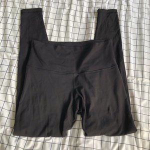 Lululemon black Wunder under leggings size 12